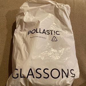 Traceable linen baggy pants from Glassons. Condition NWT. Wrong size so selling